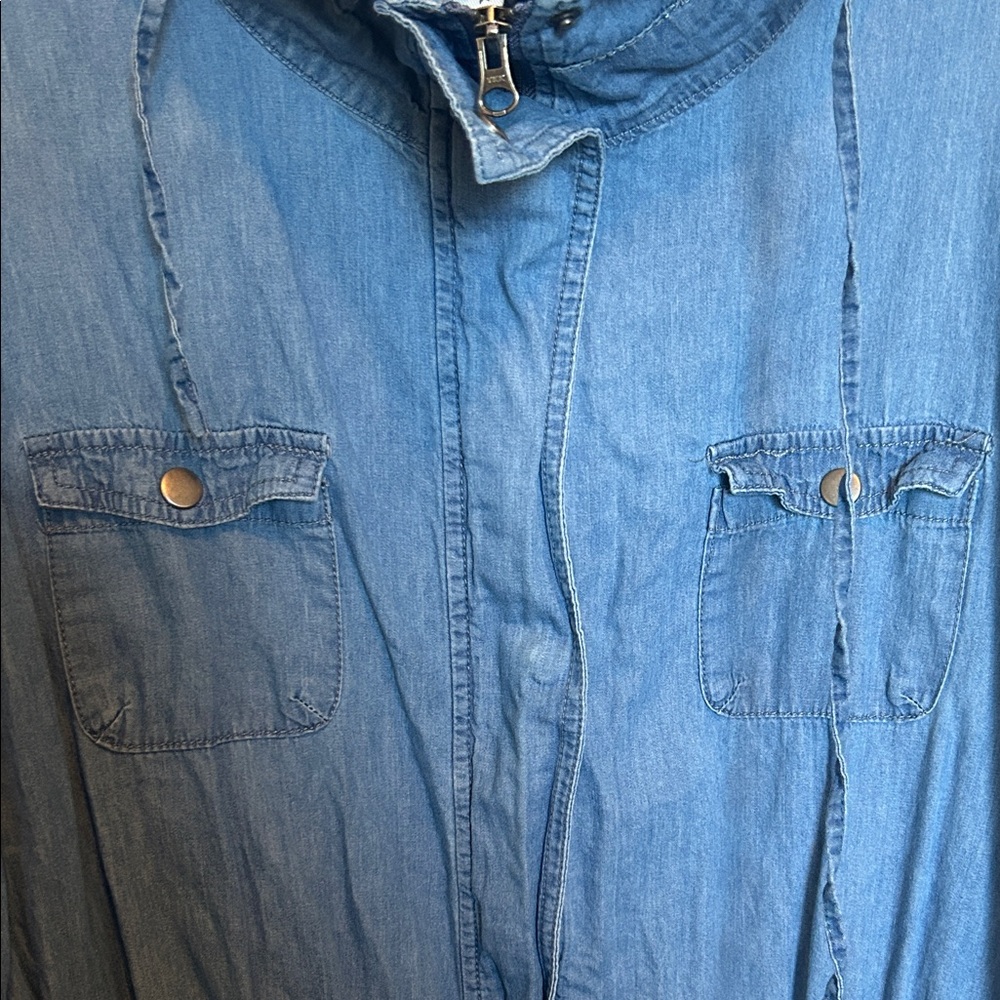 Torrid Denim Jacket with Star Pattern - Picture 4 of 7